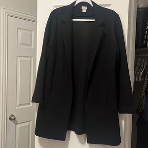 Black Chico’s blazer • CHICO’S SIZE 2 - US size 12-14 • waffle-like texture